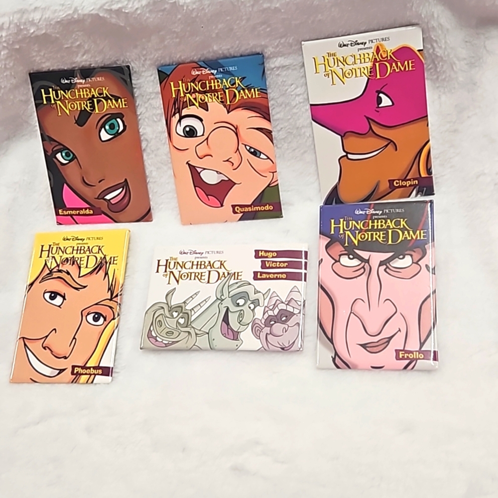 Disney Collectible Pins - The Hunchback of Notre Dame Vintage